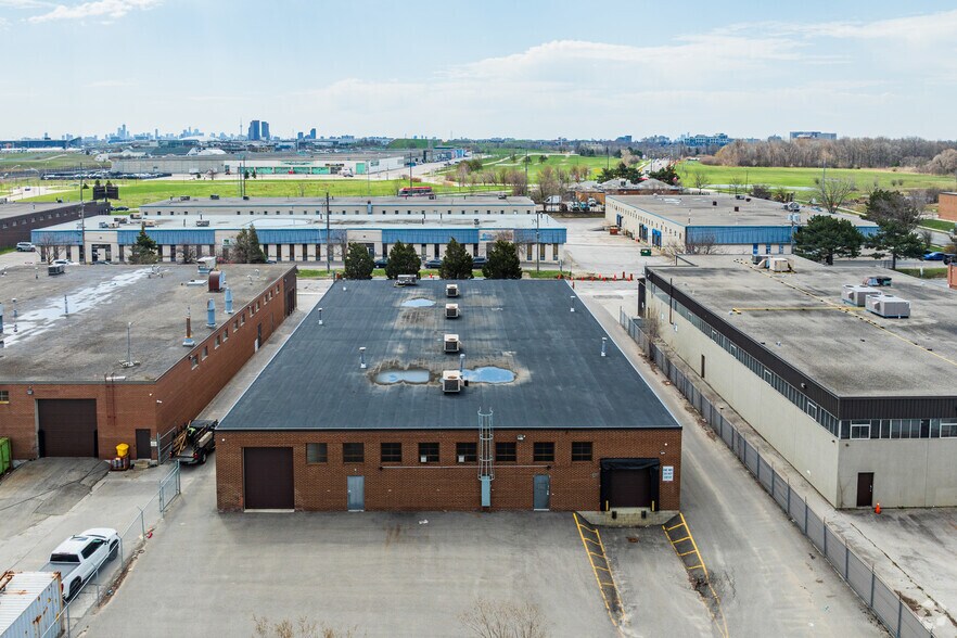More Photos Of 120 St Regis Cres, Toronto Manufacturing For Lease