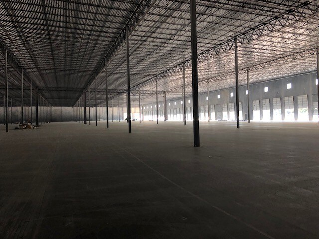 More Photos Of 1003 N Taylor Rd, Seffner Warehouse For Lease