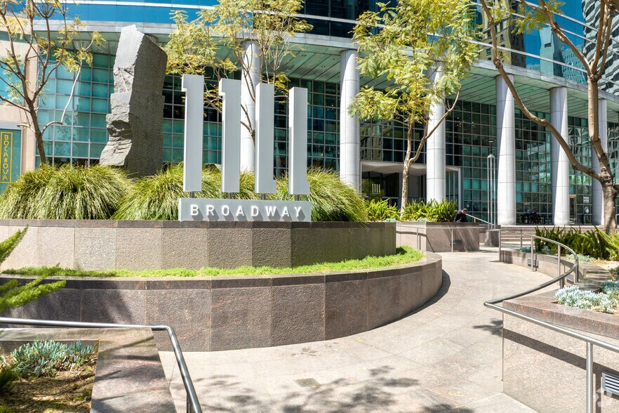 More Photos Of 1111 Broadway, Oakland Office For Lease