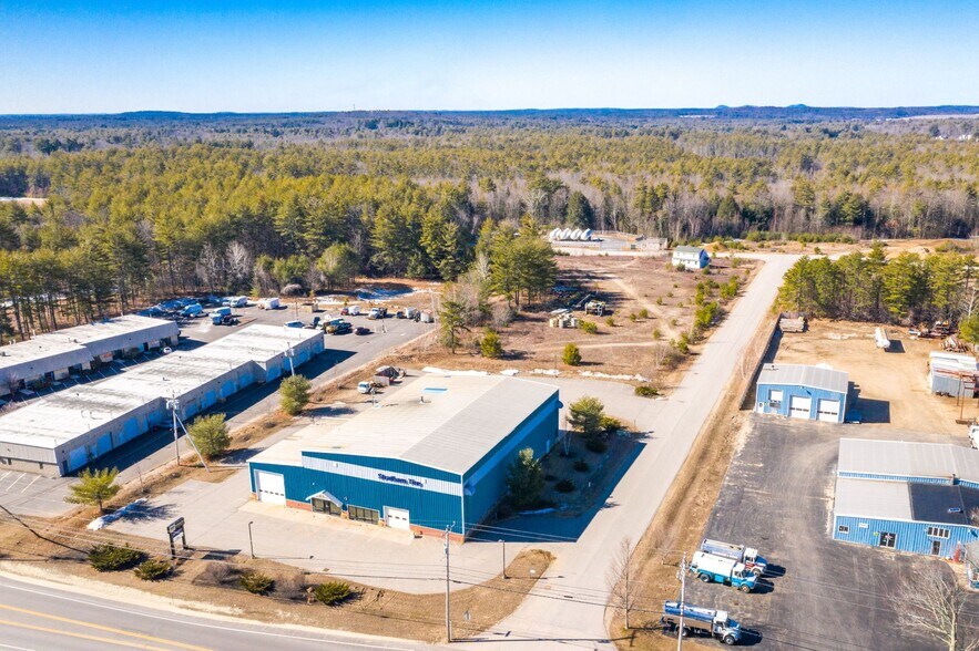 More Photos Of 4 Gator Rock Rd, Somersworth Distribution For Sale