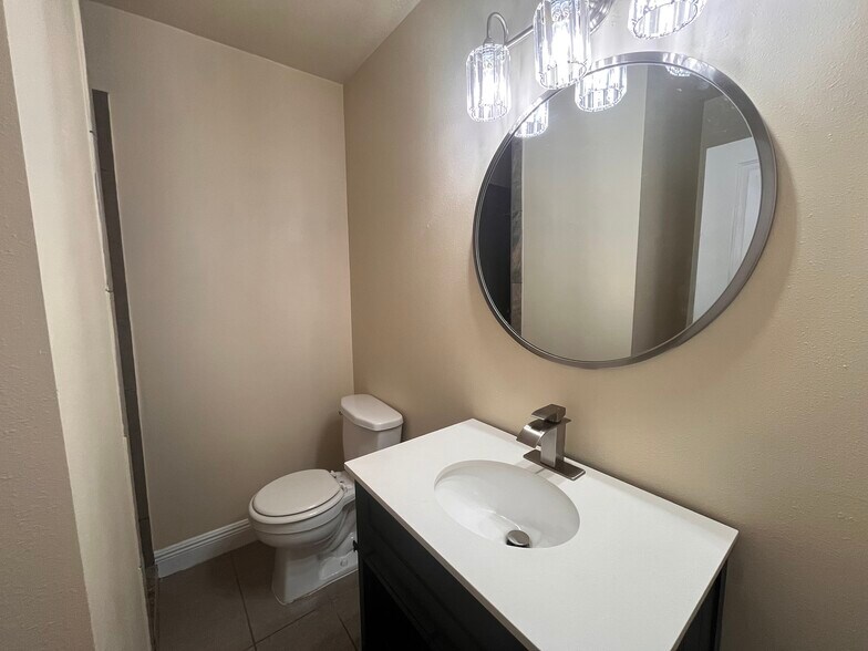 More Photos Of 230 S Center St, Pierson Apartments For Sale