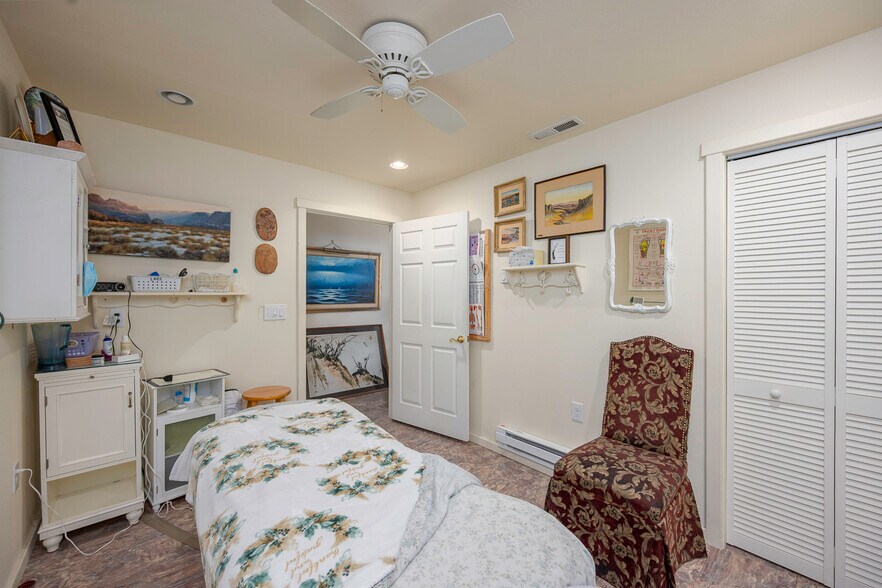 More Photos Of 315 Main Ave E, Soap Lake General Retail For Sale