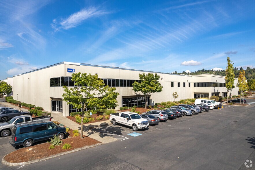 More Photos Of 12674-12698 Gateway Dr S, Tukwila Research And Development For Lease