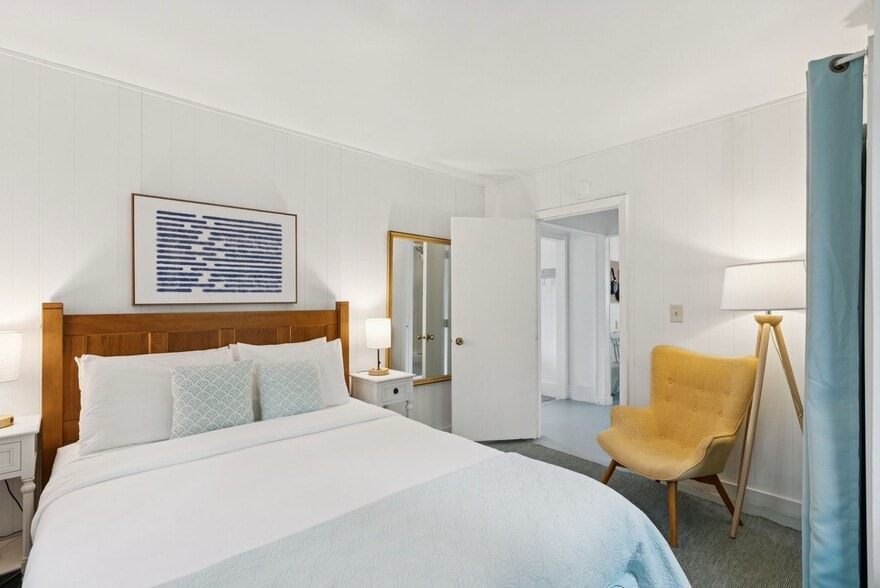 More Photos Of 201 Snowball Hill Rd, New Harbor Hotel For Sale