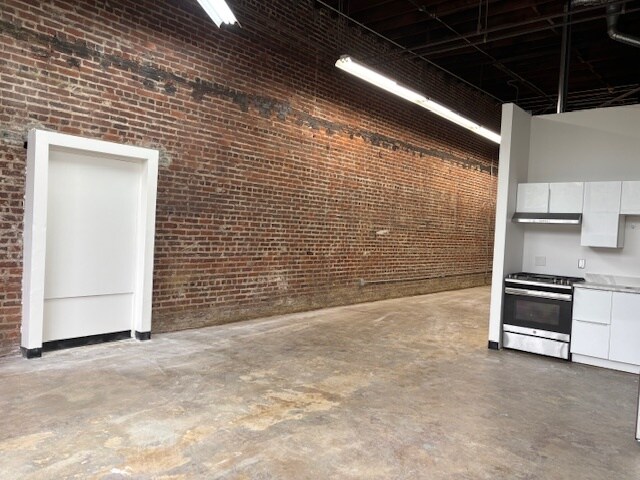 More Photos Of 887 W Marietta St NW, Atlanta Loft Creative Space For Lease