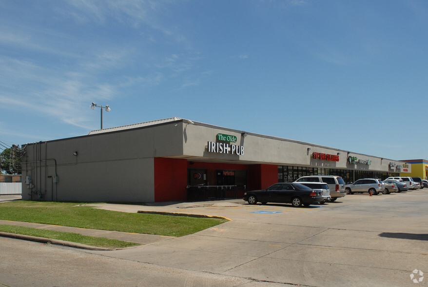 Primary Photo Of 2305-2339 S Kirkwood Dr, Houston Unknown For Lease