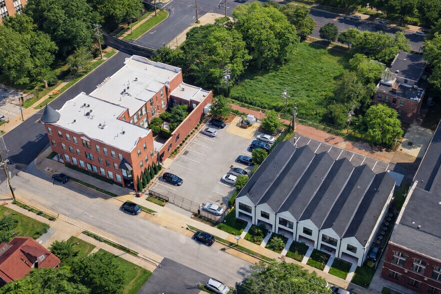 More Photos Of , Saint Louis Multifamily For Sale