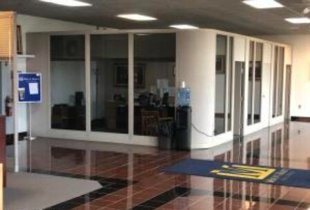 More Photos Of 3100 SW 9th Ave, Watertown Showroom For Lease