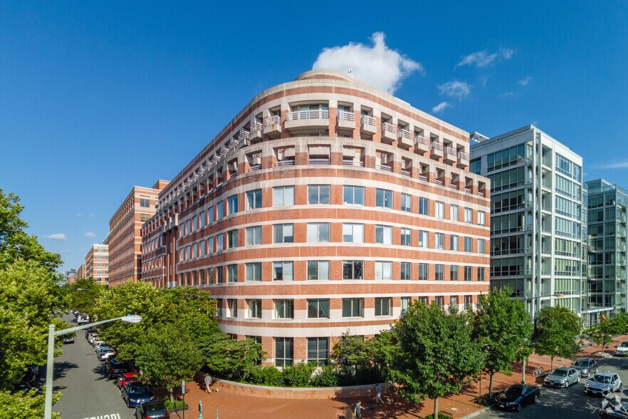Primary Photo Of 2450 N St NW, Washington Office For Sale