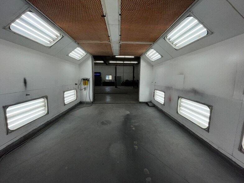More Photos Of 505 N Cass St, Morley Auto Repair For Sale