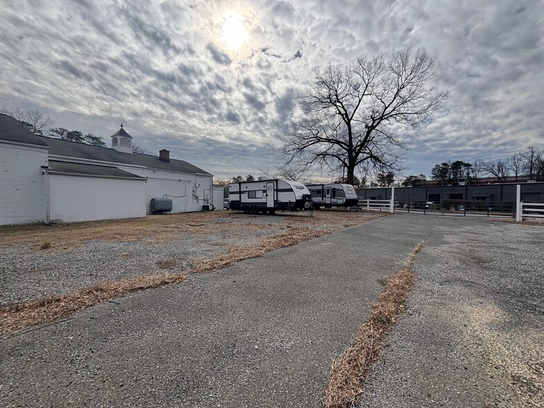 More Photos Of 8274 Telegraph Rd, Odenton Freestanding For Lease