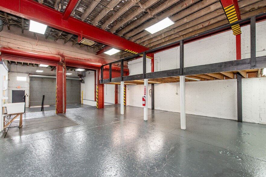 More Photos Of 124 Johnson St, Newark Warehouse For Sale