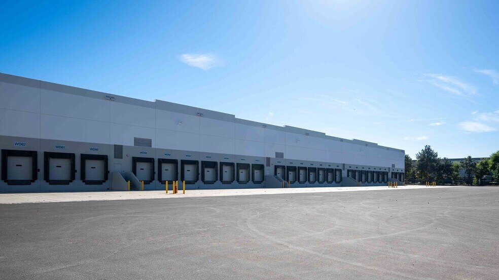 More Photos Of 1898 Marigold Ave, Redlands Warehouse For Lease