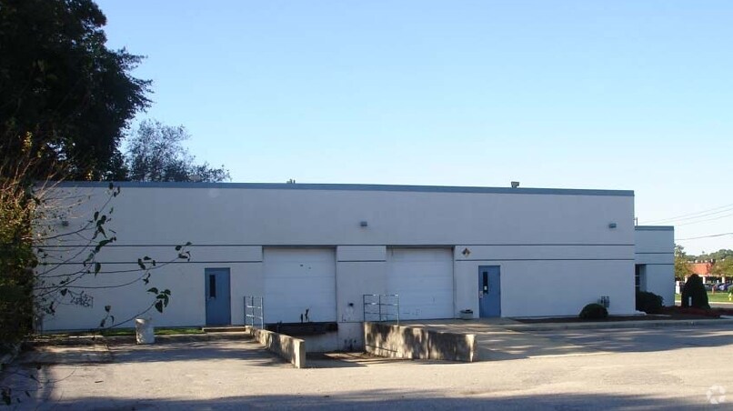 More Photos Of 2509 Walmer Ave, Norfolk Light Manufacturing For Lease