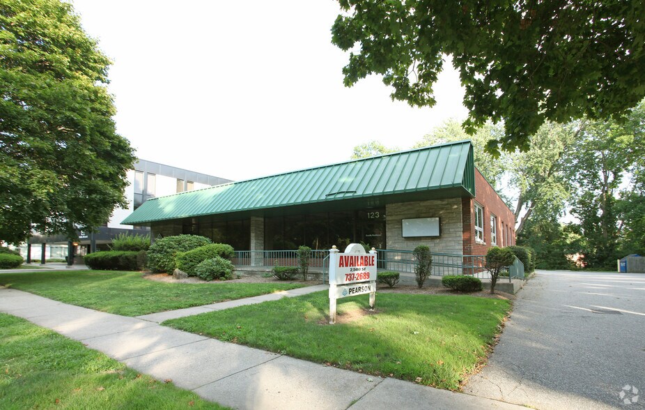 More Photos Of 123 Park Ave, West Springfield Office For Lease