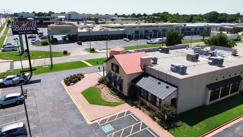 More Photos Of 2037 S Meridian Ave, Oklahoma City Restaurant For Sale