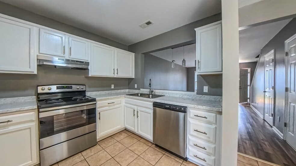 More Photos Of 2920-2952 Epperley Ave NW, Roanoke Apartments For Sale