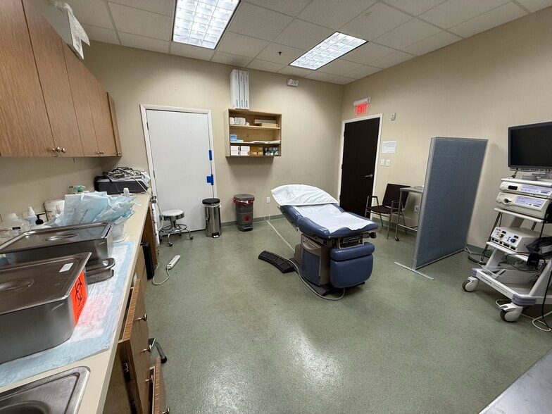 More Photos Of 8501 SW 124th Ave, Miami Medical For Sale