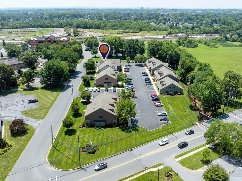 More Photos Of 600 Eden Rd, Lancaster Medical For Lease