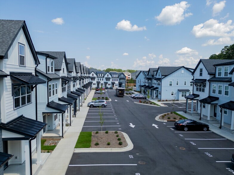 More Photos Of 4820 Gossamer Ln, Raleigh Multifamily For Sale