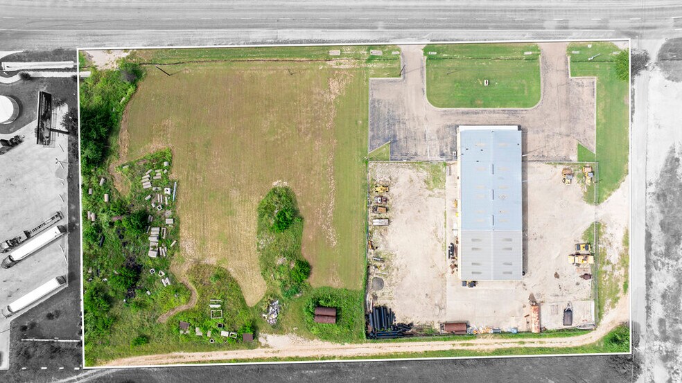 More Photos Of 3275 W US Highway 190, Belton Warehouse For Lease