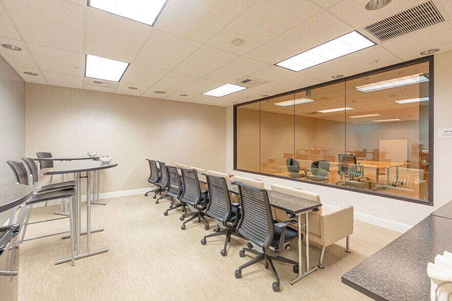 More Photos Of 1226 H St, Sacramento Office For Sale