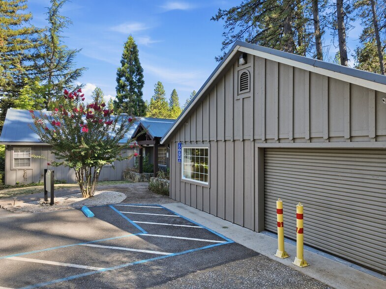 More Photos Of 440 Lower Grass Valley Rd, Nevada City Office For Sale