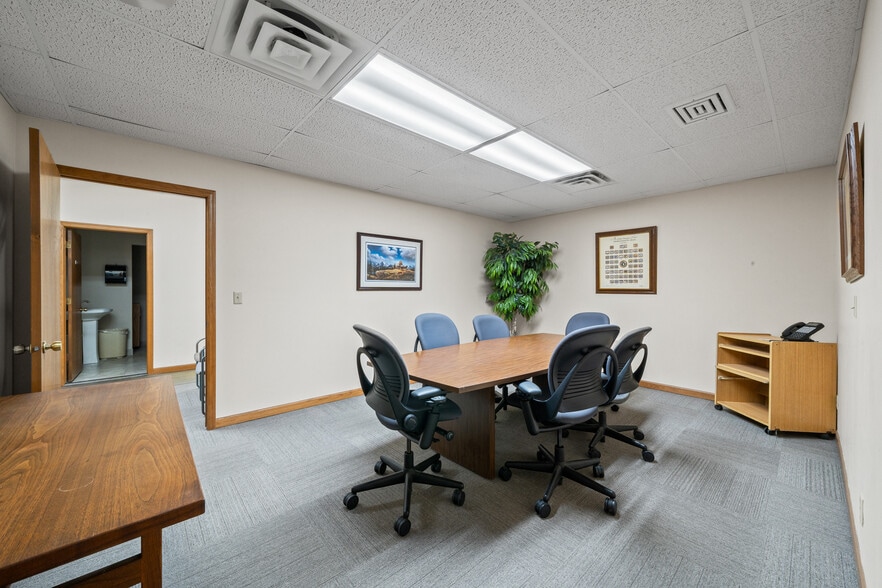 More Photos Of 130 Elizabeth Ln, Genoa City Industrial For Lease