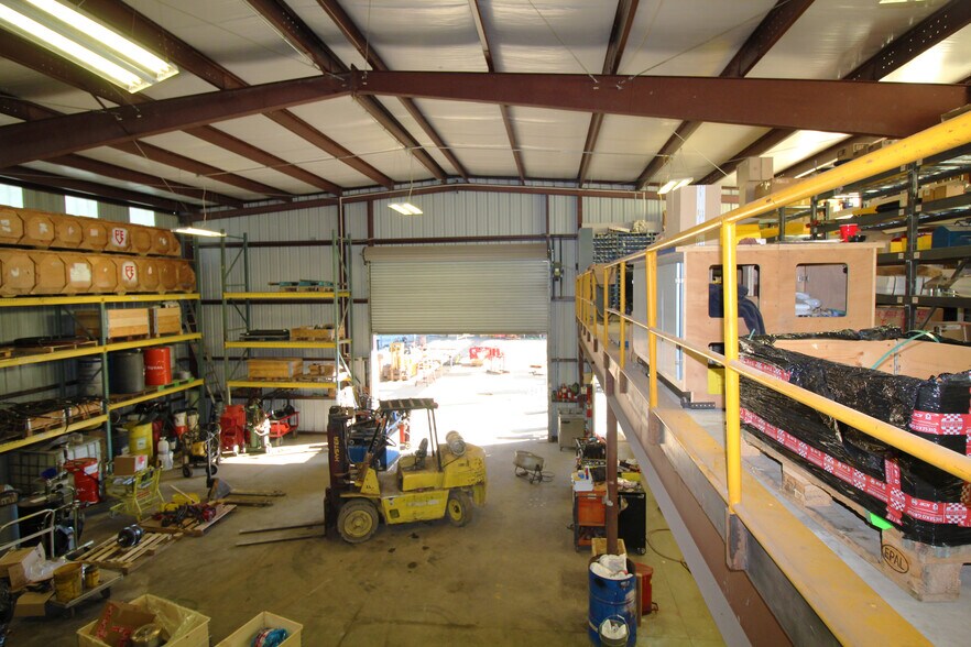 More Photos Of 5011 Vernon Rd, Jacksonville Manufacturing For Lease