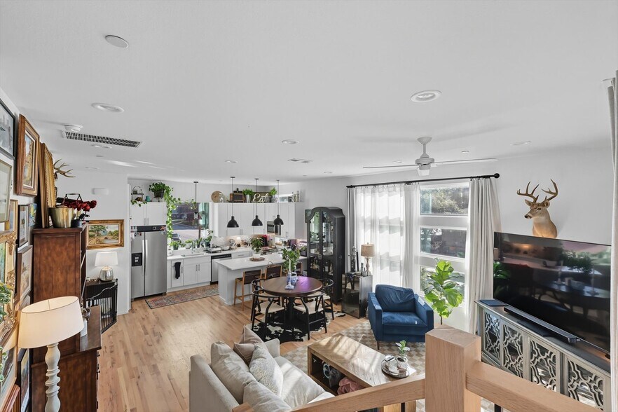 More Photos Of 5647 Live Oak, Dallas Apartments For Sale