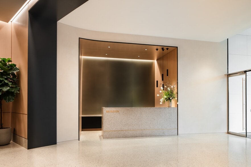 More Photos Of 205 Hudson St, New York Coworking Space