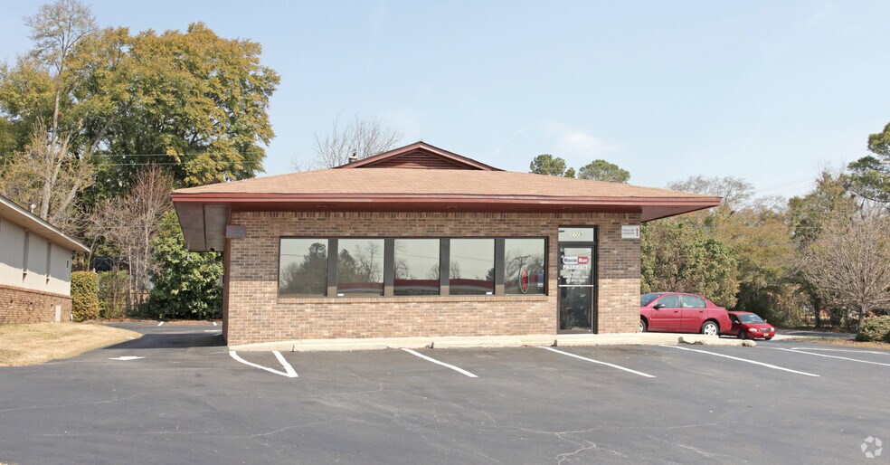 More Photos Of 3729 Rosewood Dr, Columbia Drugstore For Lease