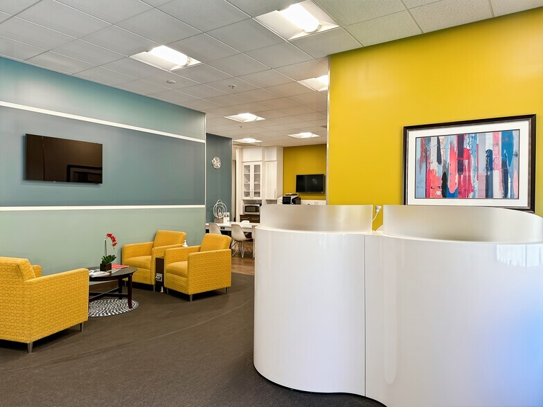 More Photos Of 7250 Redwood Blvd, Novato Coworking Space