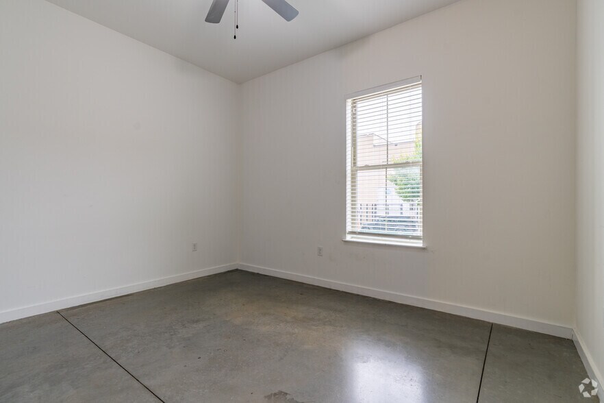 More Photos Of 138 Huling Ave, Memphis Apartments For Sale