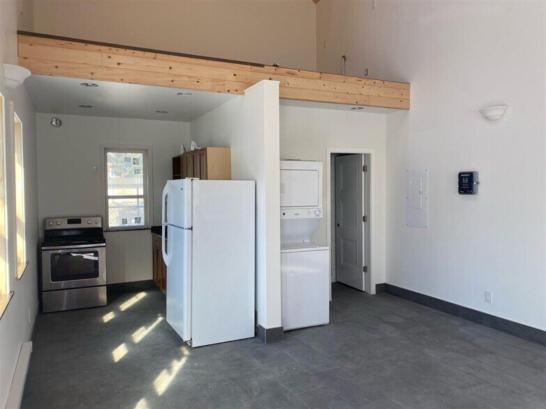 More Photos Of 17430 Kennedy Rd, Pitt Meadows Specialty For Sale