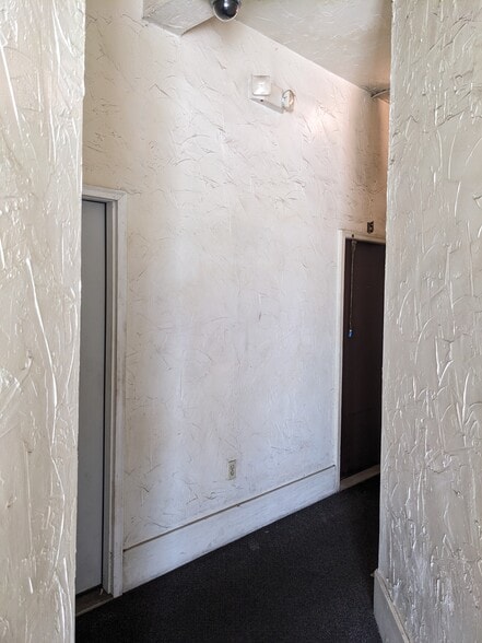 More Photos Of 576 E 152nd St, Cleveland Apartments For Sale