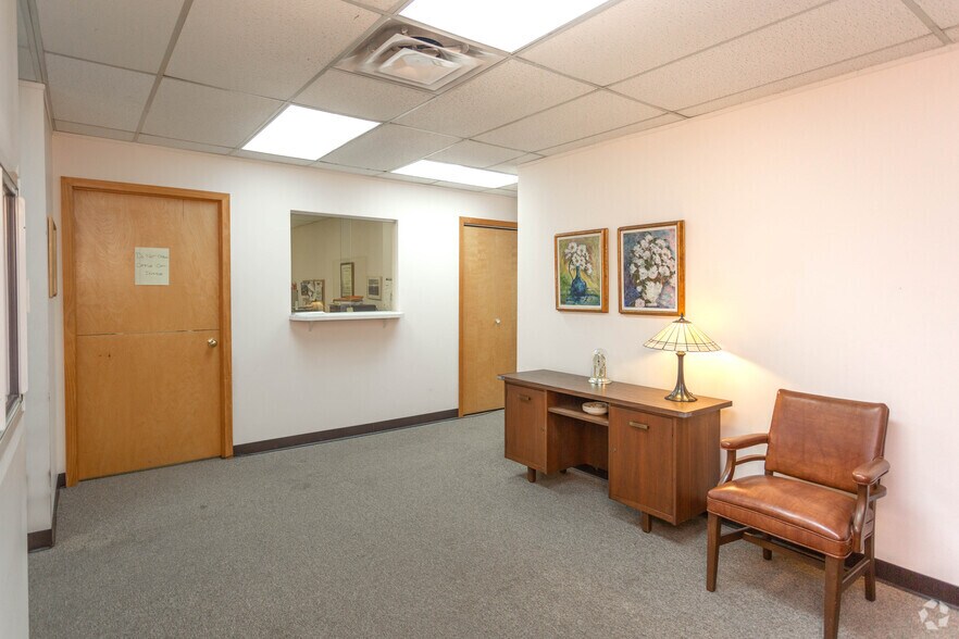 More Photos Of 365 Central Ave, Bohemia Warehouse For Sale