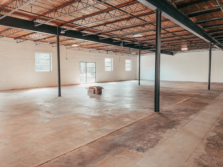 More Photos Of 1500 N Graham St, Charlotte Office For Lease
