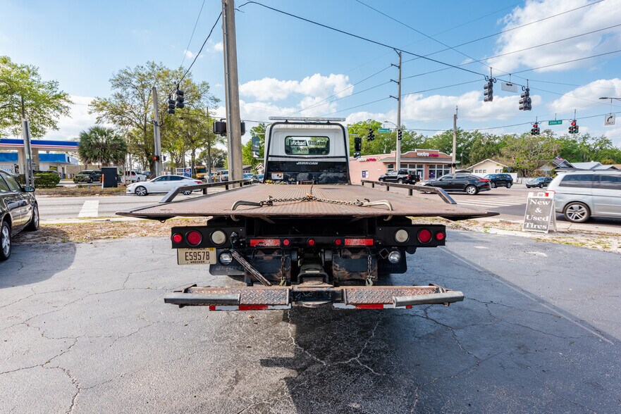 More Photos Of 2501 Sanford Ave, Sanford Auto Repair For Sale