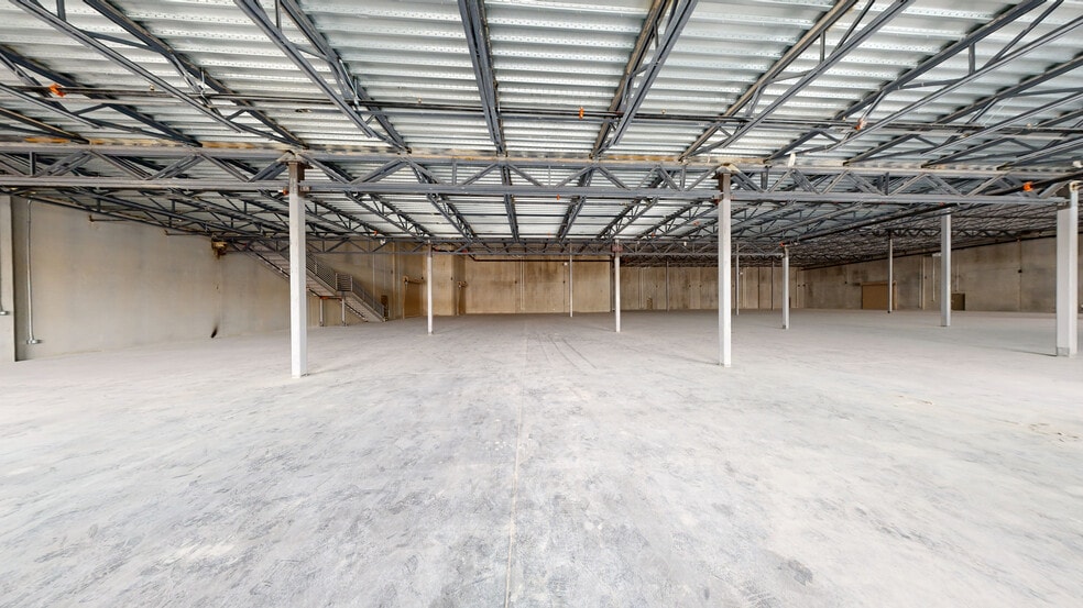 Primary Photo Of 5765 W Sunset Rd, Las Vegas Distribution For Sale