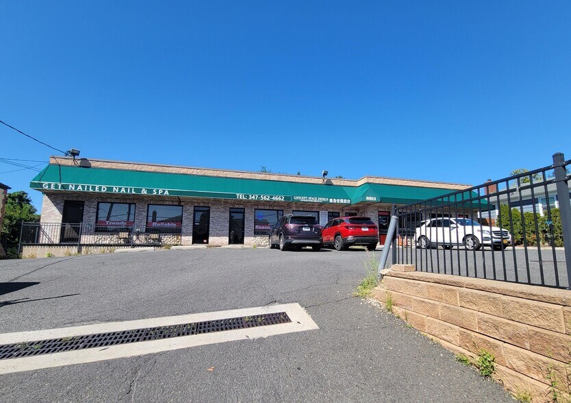 More Photos Of 3911 Amboy Rd, Staten Island Storefront For Lease