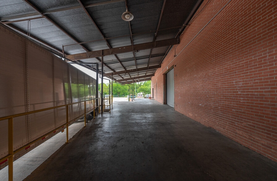 More Photos Of 1111 Neville St, Durham Warehouse For Lease