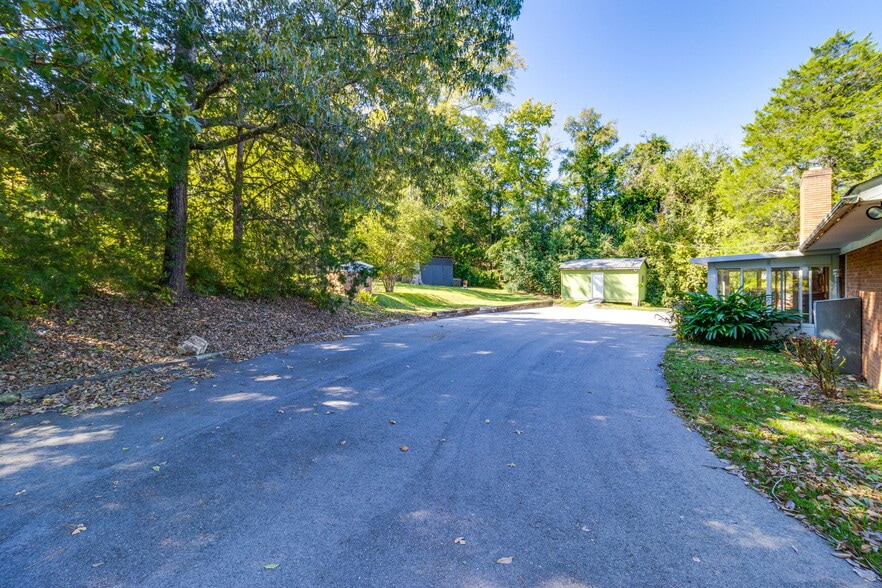 More Photos Of 161 Chapin Rd, Chapin Loft Creative Space For Sale