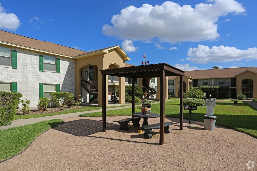 More Photos Of 2501 Hibiscus Ave, McAllen Apartments For Sale