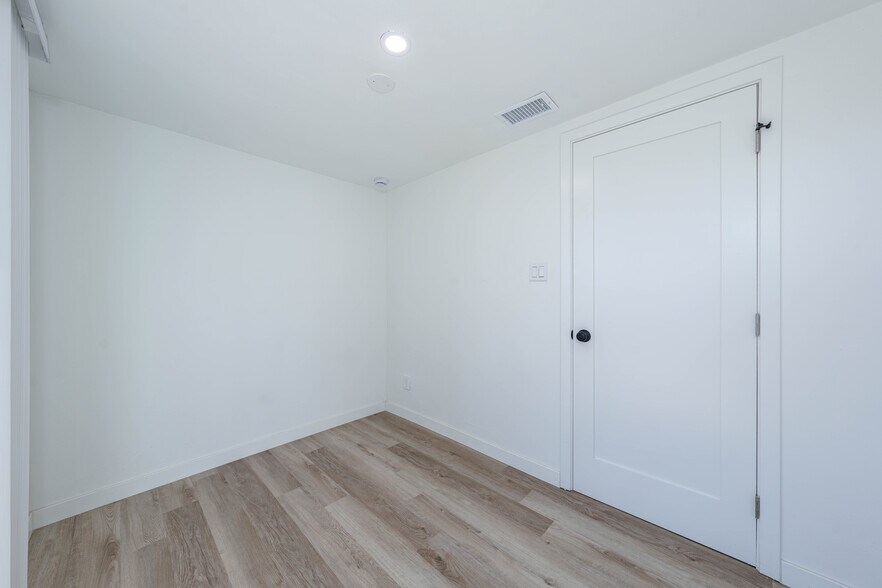 More Photos Of 4301 W Lilac Ave, Santa Ana Multifamily For Sale
