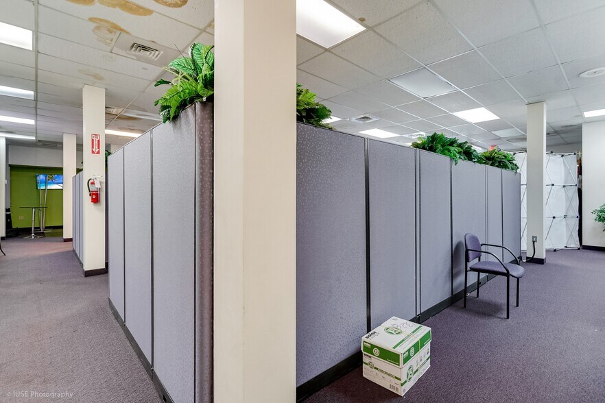 More Photos Of 13242 NW 7th Ave, Miami Office Residential For Sale