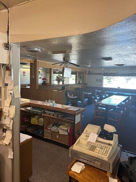 More Photos Of 25903 OR-126 Hwy, Veneta Restaurant For Sale