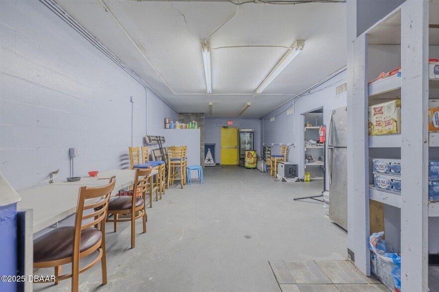 More Photos Of 1903 S Ridgewood Ave, Daytona Beach Bar For Sale