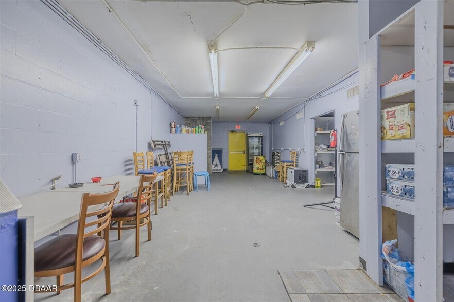 More Photos Of 1903 S Ridgewood Ave, Daytona Beach Bar For Sale