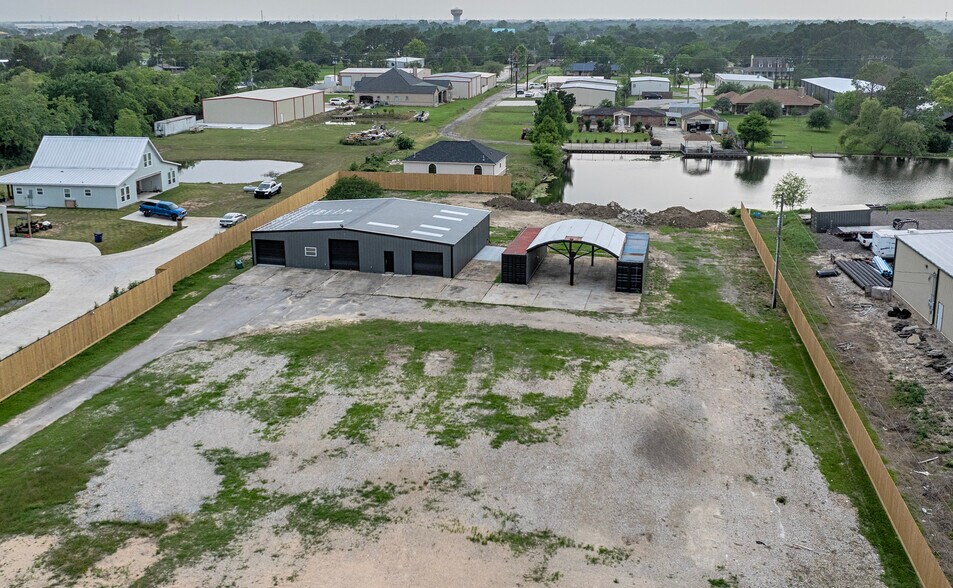 More Photos Of 1250 Winfield Ln, Kemah Industrial For Lease